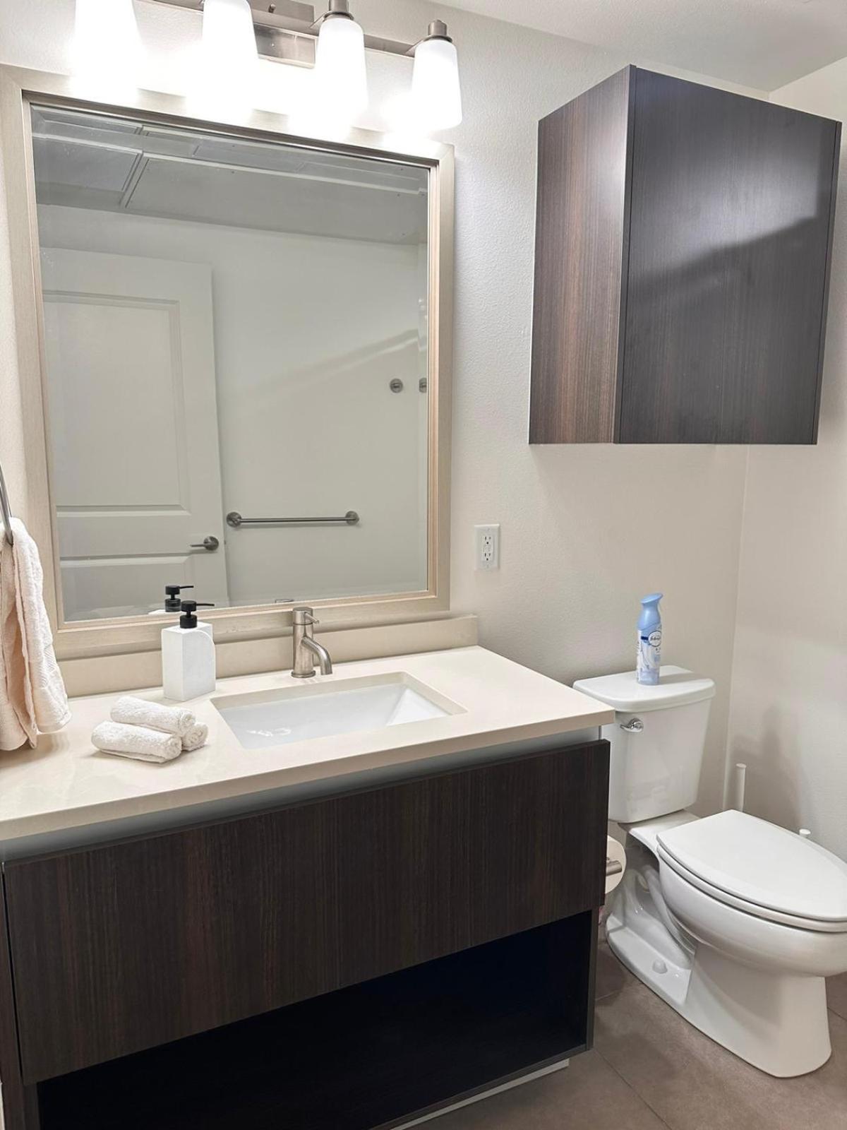Cozy One Bedroom & Loft Sunset Free Off Site Parking And Wifi Los Angeles Exterior foto